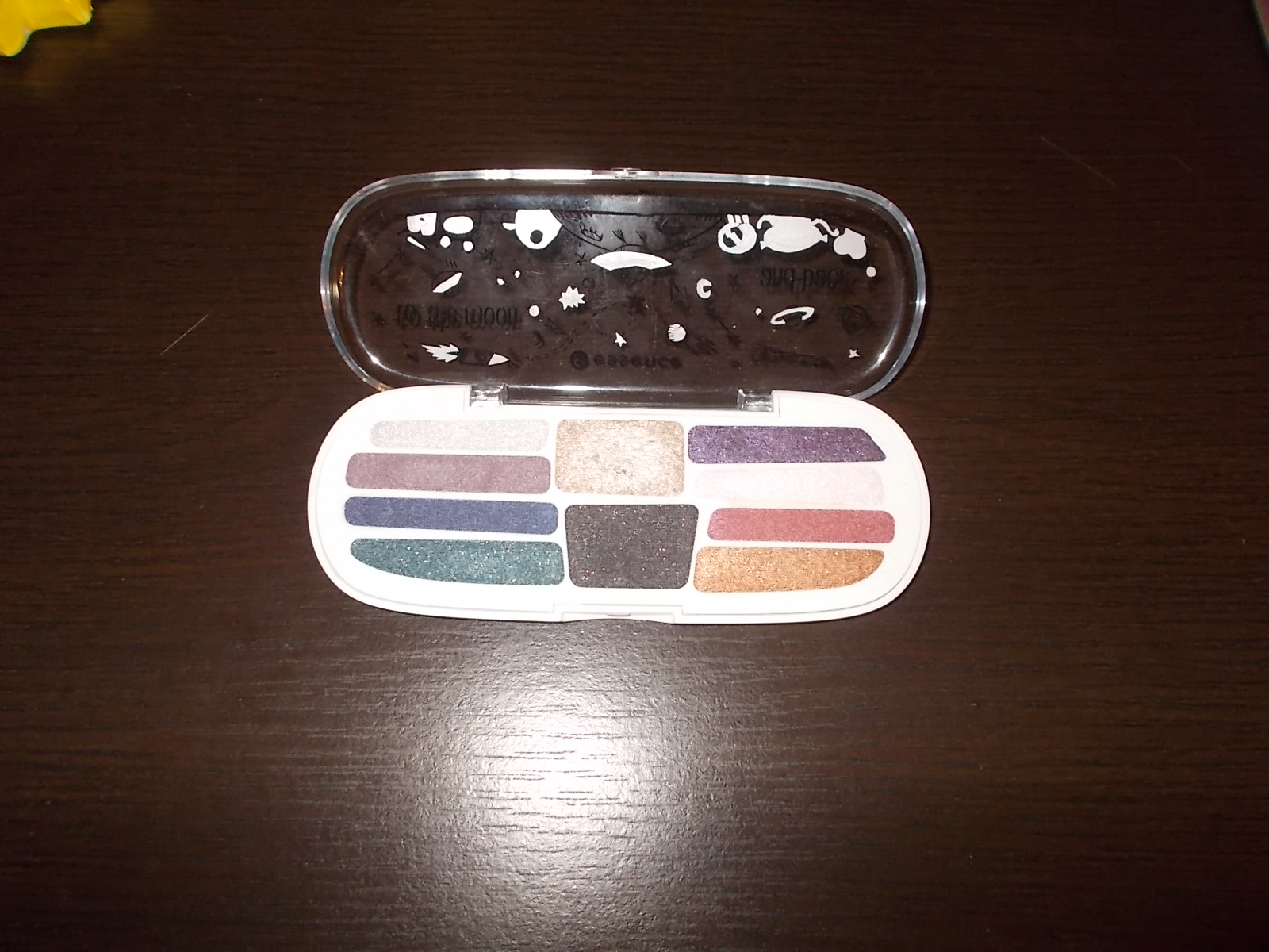 essence-to-the-moon-and-back