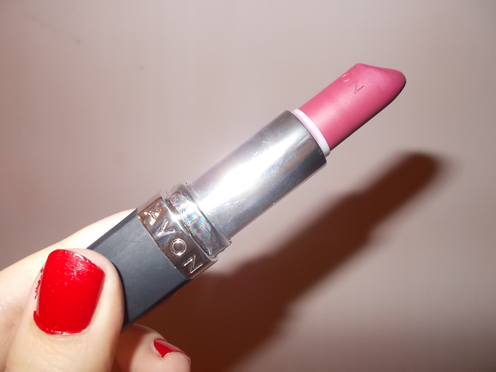 avon-lipstick