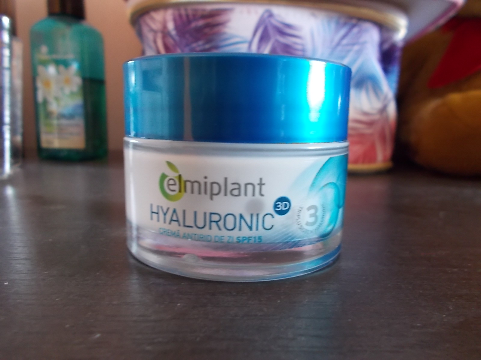 elmiplant hyaluronic 3d face cream