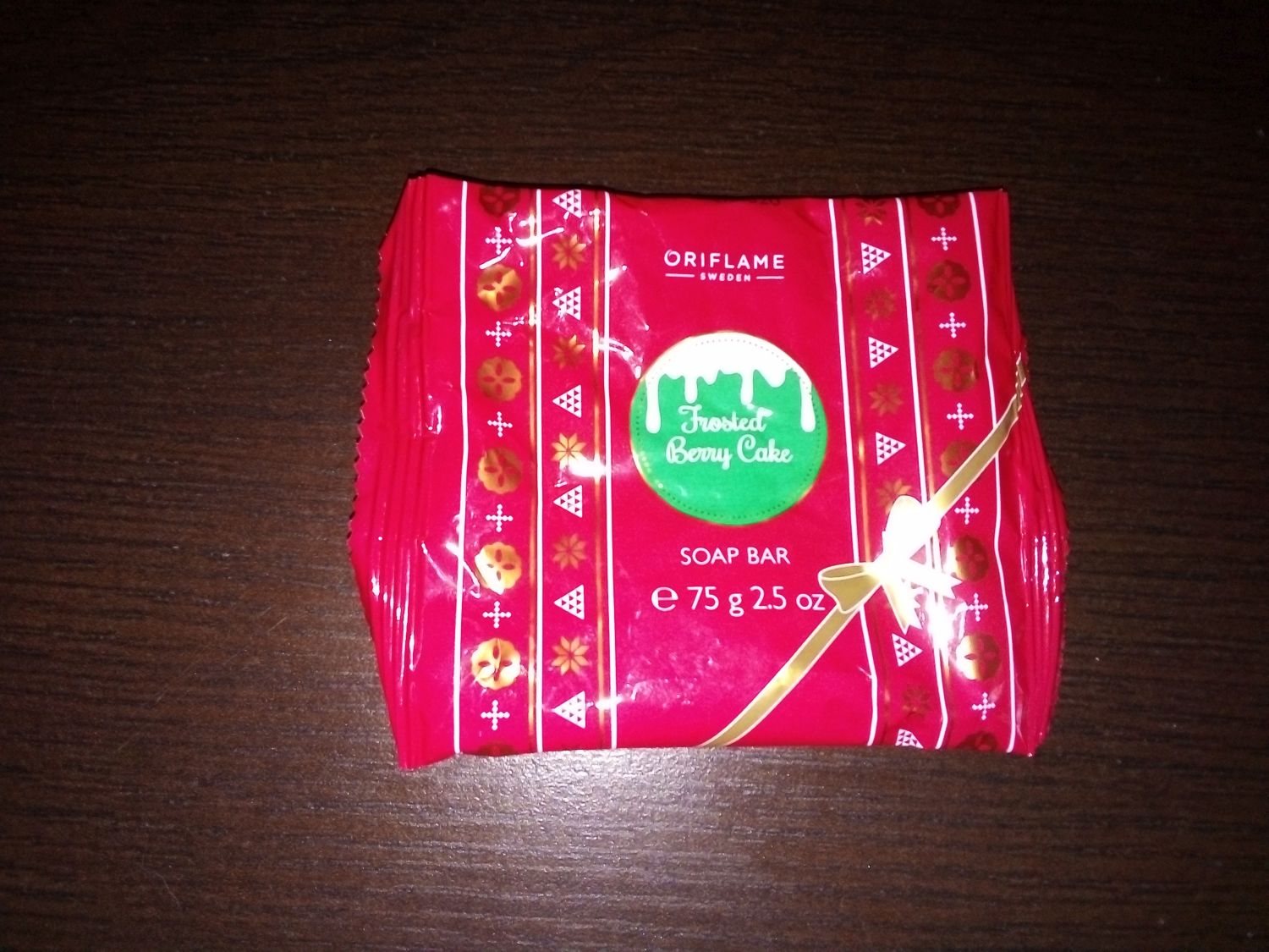 oriflame frosted berry cake soap