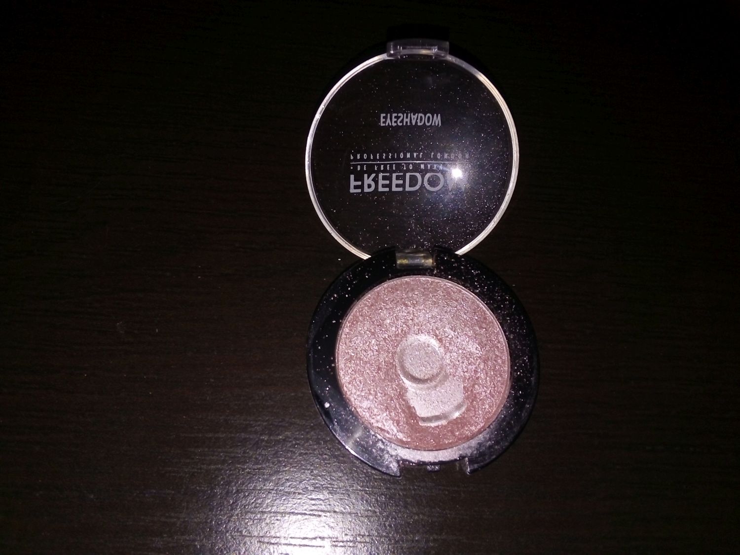 freedom mono eyeshadow