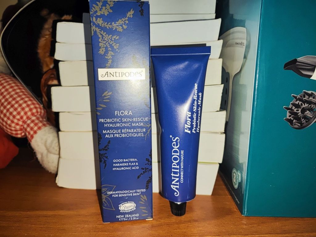 Antipodes Flora Probiotic Skin-rescue Hyaluronic Mask review