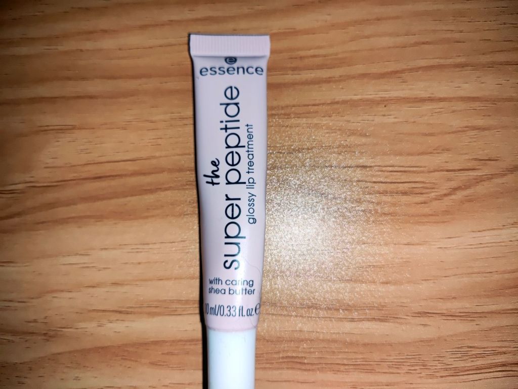 essence the super peptide glossy lip treatment review